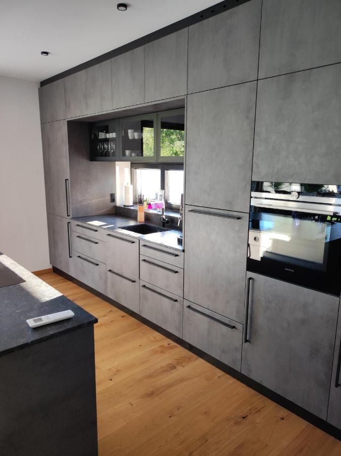Luxurioeses Penthouse Mit Blick Auf Die Uno-City Und Dem Kaiserwasser. 3Schlafzimmer, 2 Baeder, Privat Lift Ins Apartment 维也纳 外观 照片