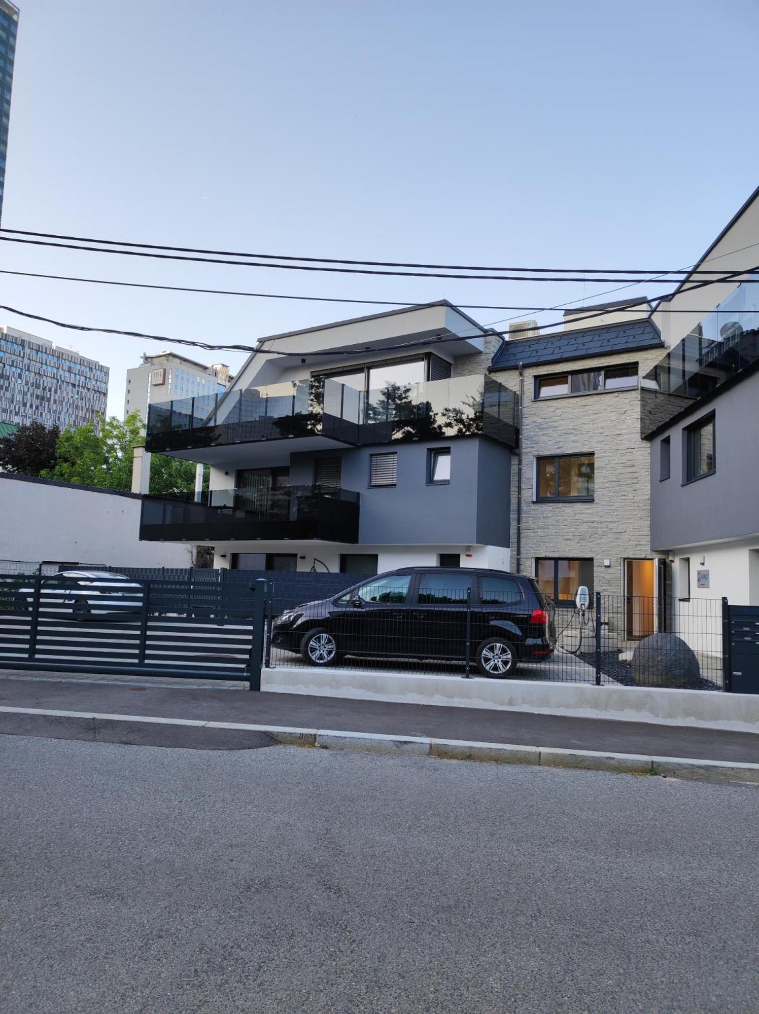 Luxurioeses Penthouse Mit Blick Auf Die Uno-City Und Dem Kaiserwasser. 3Schlafzimmer, 2 Baeder, Privat Lift Ins Apartment 维也纳 外观 照片